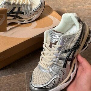 Asics Gel Kayano 14 'Silver white size 9 men